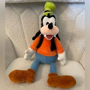 Scentsy Buddy Goofy Disney Plush